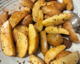 Foto del paso 3 de la receta: Patatas gajo al horno