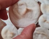 Foto del paso 7 de la receta: Galletitas de aquafaba o merenguitos fallidos, como te parezca 🤭 sin huevo 🌱