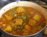 Foto del paso 3 de la receta: Guiso de invierno de pollo con maíz y hortalizas