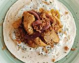 Foto del paso 9 de la receta: Taco de pollo marinado y salsa tzatziki