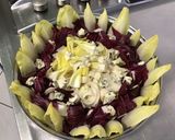 Une image de l'étape 7 de Salade aux deux endives, roquefort et sauce maison.