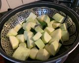 Une image de l'étape 1 de Tartinade de courgettes.
