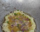 Foto langkah ke 3 dari resep Telur Dadar Ibu.