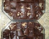 Foto langkah ke 8 dari resep Crispy Melt Brownie.