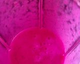 A picture of step 2 of Dragon Fruit Shake.