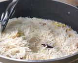 A picture of step 5 of 3 colour Zarda.