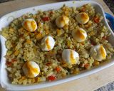 Foto del paso 3 de la receta: Pastel de coliflor y pimientos con bolitas de mozzarella a la cúrcuma
