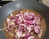 A picture of step 7 of Beef stroganoff.