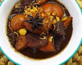 Foto langkah ke 3 dari resep Semur Daging Telur & Kentang.