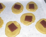 Foto del paso 8 de la receta: Polvorones de mantequilla con dulce de guayaba