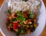 A picture of step 4 of Chicken Mince & Pea Curry🥘.