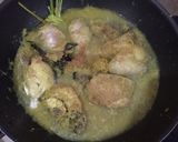 Foto langkah ke 5 dari resep Ayam ungkep lengkuas.