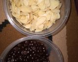 Foto langkah ke 4 dari resep Cookies Chocochips almond slice.