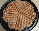 Foto langkah ke 4 dari resep Waffle Matcha.