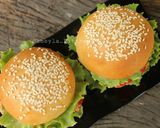 Foto langkah ke 7 dari resep Homemade Burger.