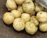 भरवा सूजी बॉल्स (Bharwa suji Balls recipe in Hindi) रेसिपी चरण 7 फोटो