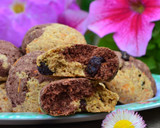 Foto del paso 5 de la receta: Galletitas de zanahoria y pasas de uva con harina de algarroba💕