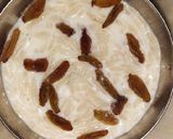 A picture of step 4 of Meethi seviyan.