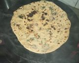 A picture of step 5 of Methi paratha.