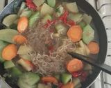 Foto langkah ke 2 dari resep Sop Sayur Labu Siam.