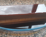 Foto del paso 5 de la receta: Flan bicolor de café con chocolate blanco y chocolate negro