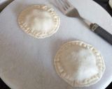 A picture of step 5 of Matar kachori.