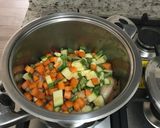 Foto del paso 4 de la receta: Pollo a la cacerola