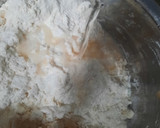 Foto langkah ke 4 dari resep Roti Unyil Isi Selai Keju Homemade.