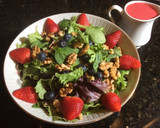 Foto del paso 5 de la receta: Ensalada Multicolor con Vinagreta de Arándanos Rojos
