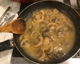 Foto del paso 7 de la receta Filete de pechuga con champiñones al vino