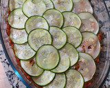 Foto del paso 4 de la receta: Lasaña de calabacín y carne picada de pollo y pavo