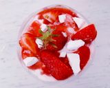 Une image de l'étape 6 de Eton mess aux fraises.