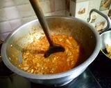 A picture of step 7 of Bhounwa kadu chicken.