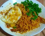 Foto langkah ke 4 dari resep Chili Oil Instant Ramen.