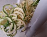 Foto del paso 3 de la receta: Fideos de calabaza con pollito