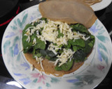 Foto del paso 2 de la receta: Crêpes de trigo sarraceno sencillas con espinacas crudas