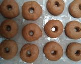 Foto langkah ke 2 dari resep Donat coklat empuk proofing 1x.