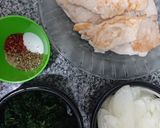 Foto del paso 1 de la receta: Pizza integral de pollo y espinaca 🍕