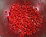 Foto langkah ke 2 dari resep Es Merah Delima.