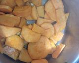 Foto del paso 2 de la receta Crema de batata y calabacín con Canela y curry
