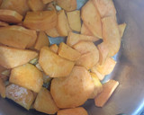 Foto del paso 2 de la receta: Crema de batata y calabacín con Canela y curry