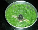 A picture of step 4 of Spinach soup.