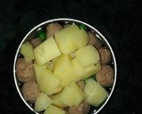 A picture of step 2 of Soyabean Pulao.