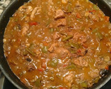 Foto del paso 3 de la receta: Contramuslos de pollo con higaditos y verduras