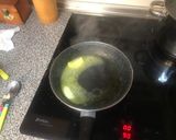 Foto del paso 3 de la receta Espaguetis con salsa carbonara de atún