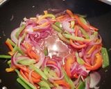 Foto del paso 4 de la receta: Verduras con pollo al wok