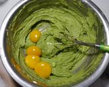 Foto langkah ke 3 dari resep Cookies / Semprit Jelarut (rasa matcha).