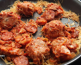 Foto del paso 2 de la receta: Fideos con albóndigas de carne
