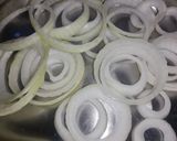Foto del paso 2 de la receta: Aros de cebolla rebozados