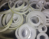 Foto del paso 2 de la receta: Aros de cebolla rebozados